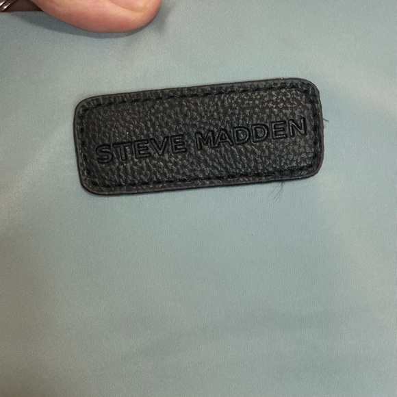 STEVE MADDEN BJODIE Cross Body Bag - Picture 8 of 10